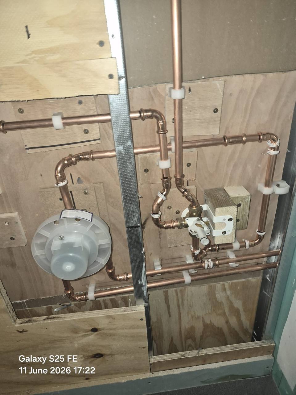 Copper pipe network and manifold
